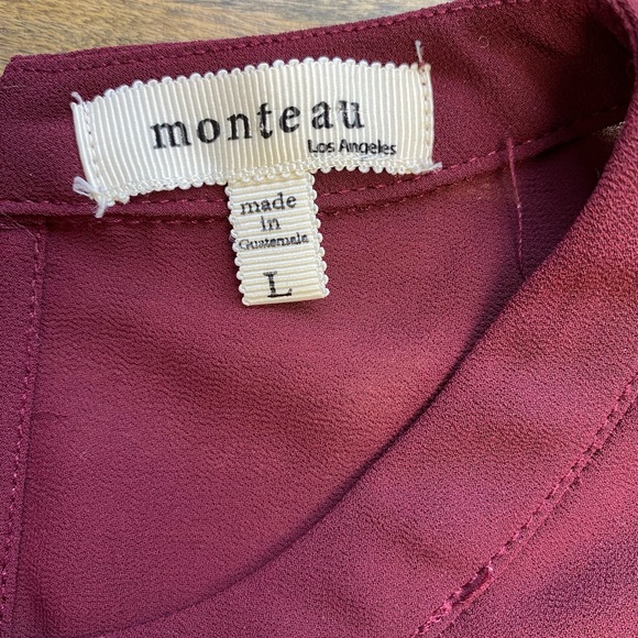 Monteau Los Angeles size large sleeveless blouse with peekaboo cut out on chest - Picture 2 of 4